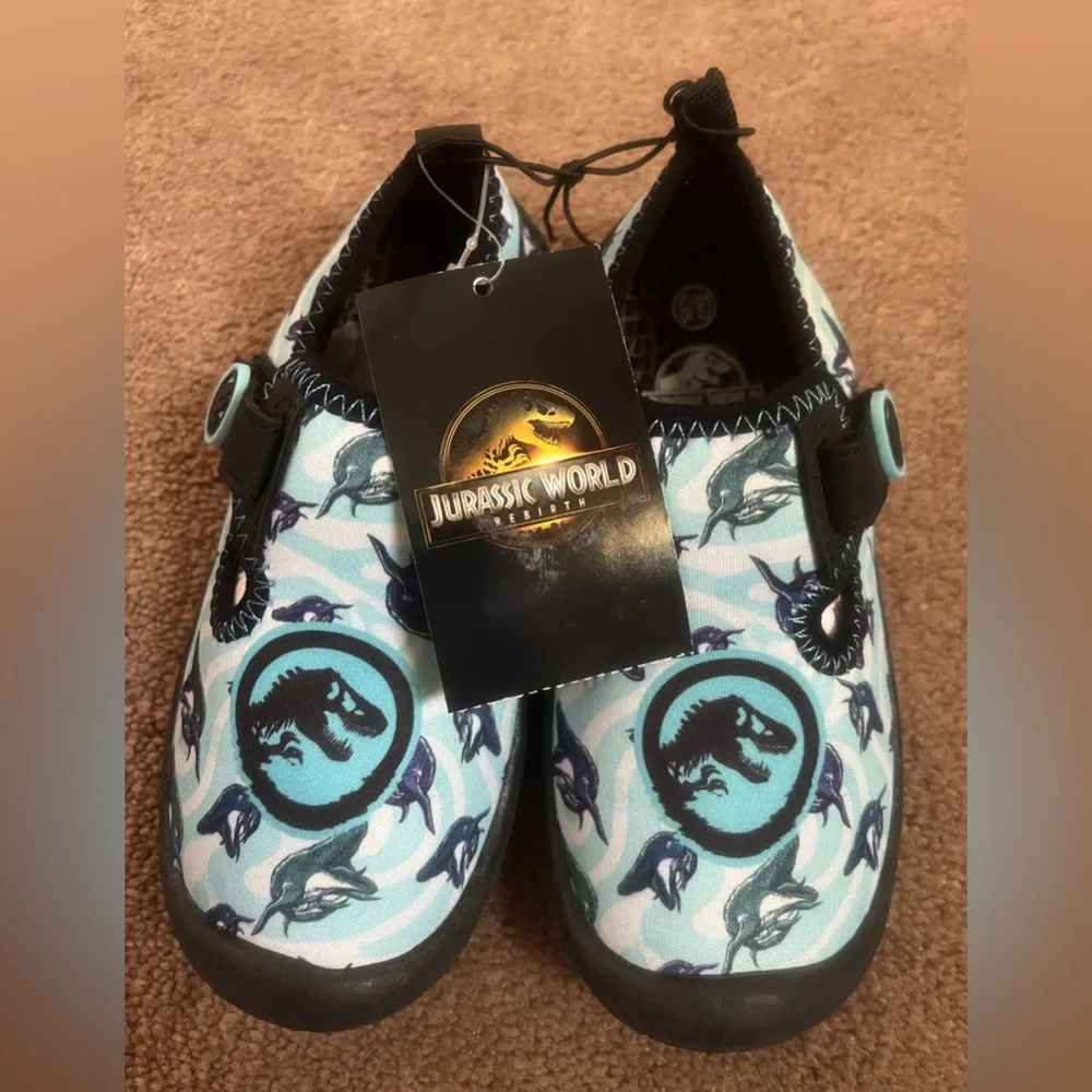 Jurassic world dinosaur Blue and Black Water Shoes with Ventilation sz 7/8
